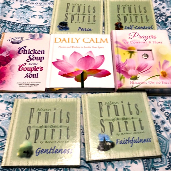 7 Inspirational books - Picture 1 of 6